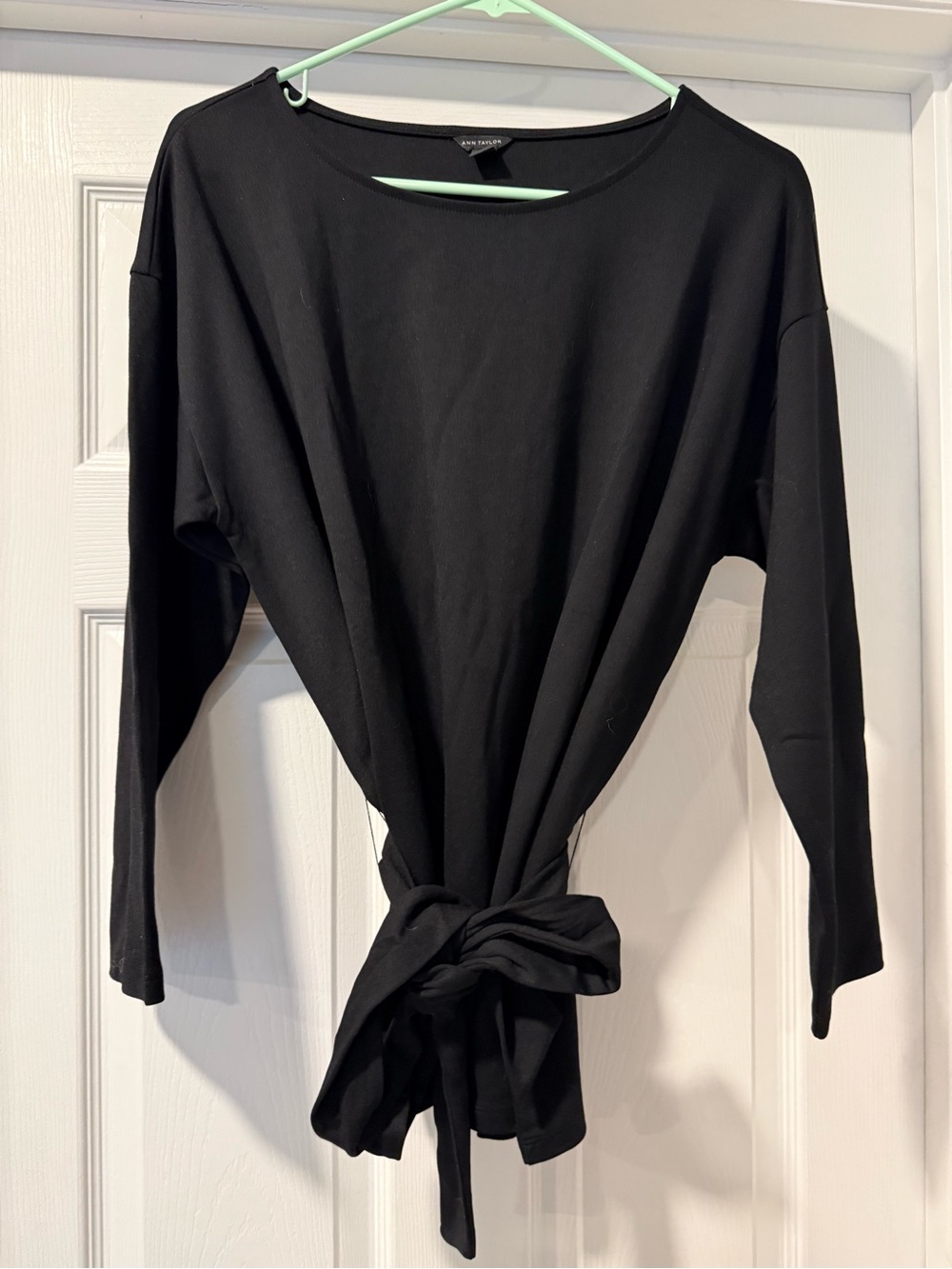 Ann Taylor Black Long-Sleeve Tie-Front Top